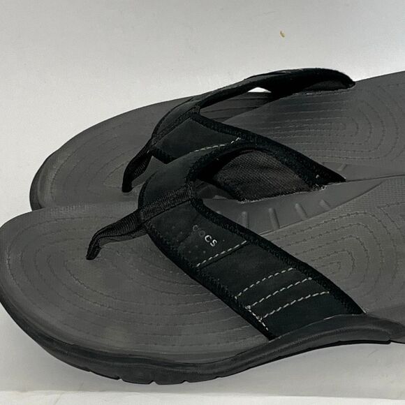 Crocs Men's Black Swiftwater Leather Iconic Comfort Flip Flop Sandals Size 13 - Picture 5 of 11